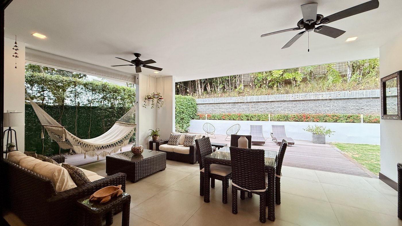 casa en venta en santa ana terraza