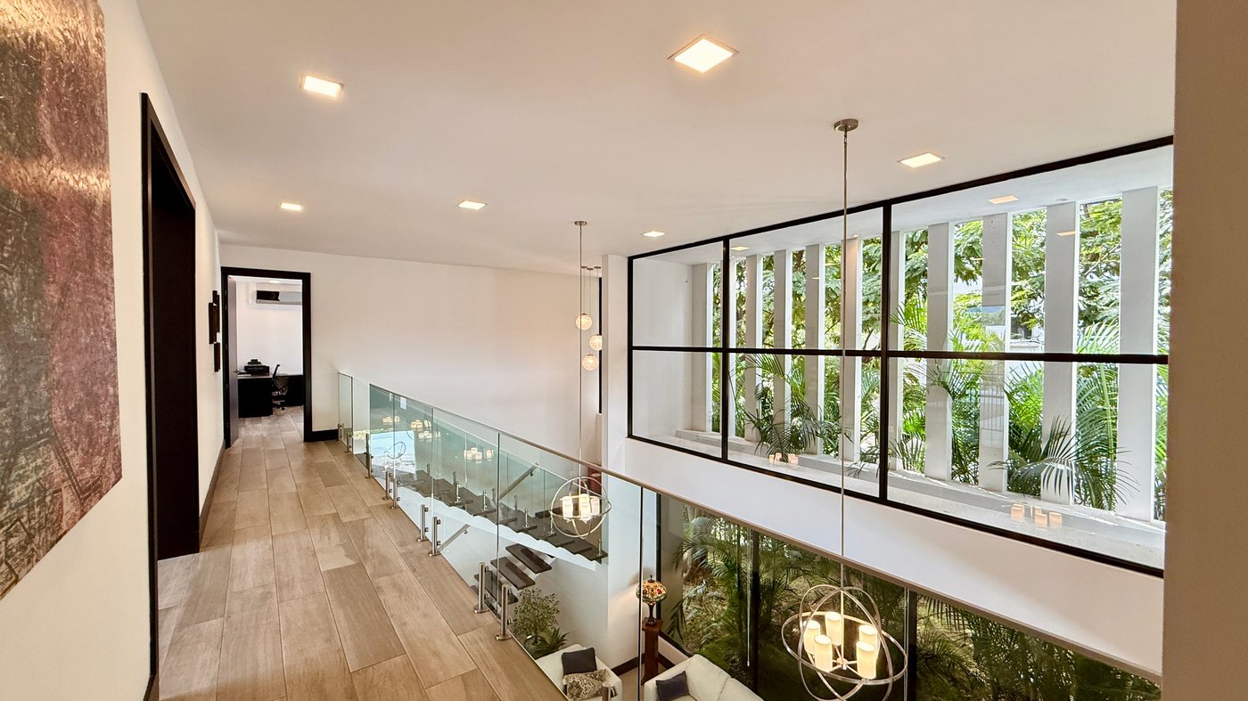 casa en venta en santa ana pasillo